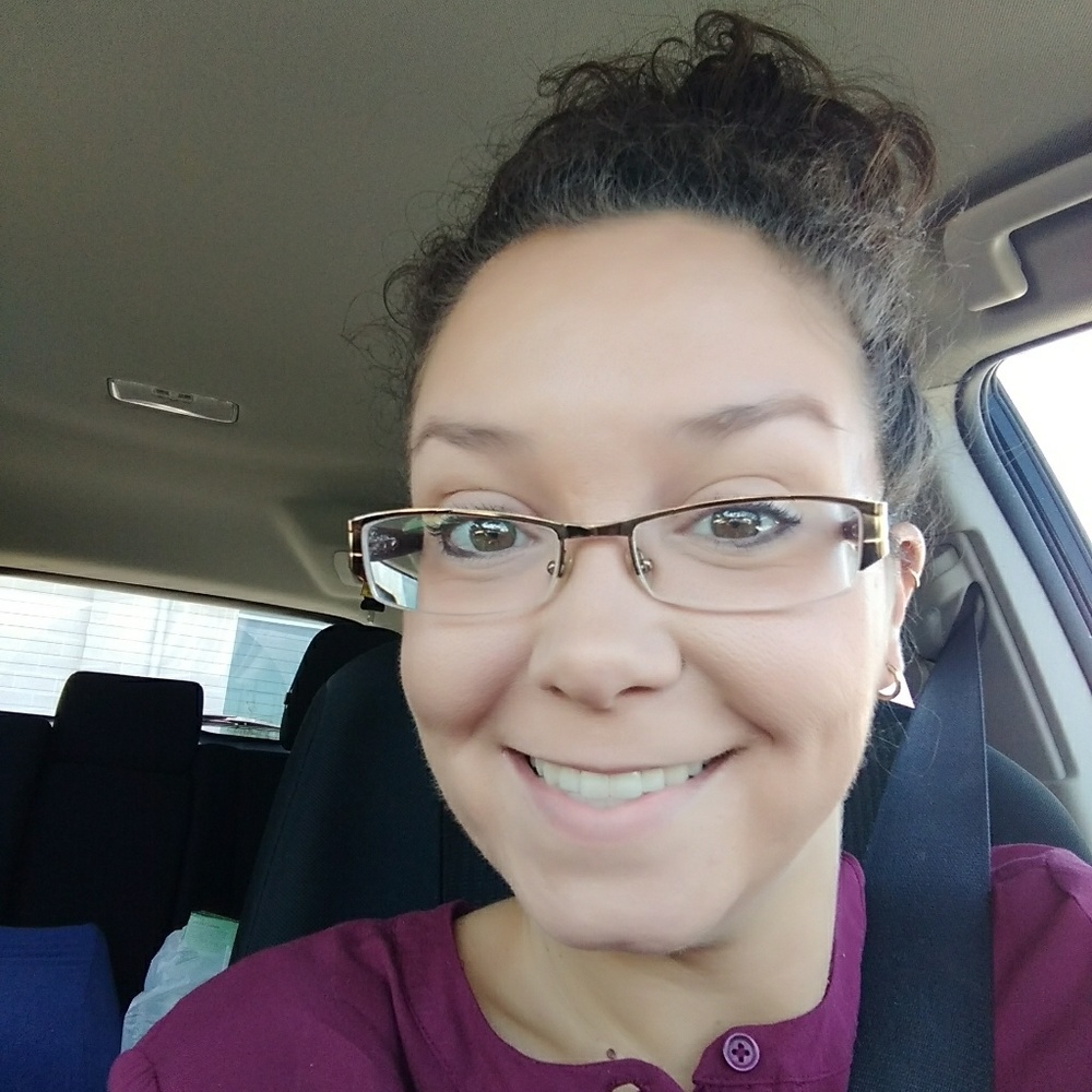 Meet your Posher, Kassie